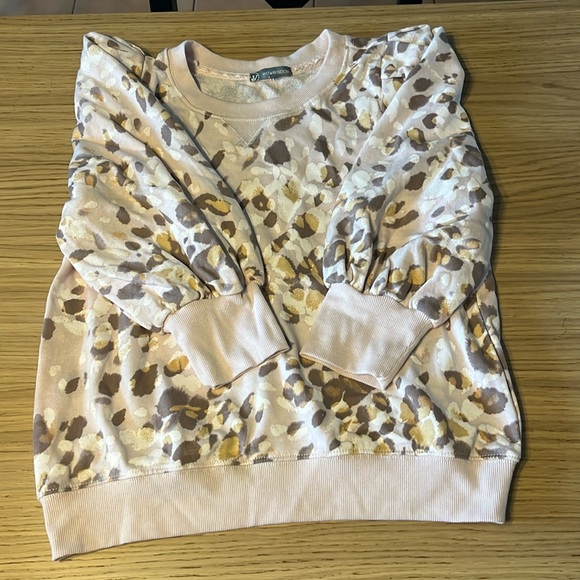 Wit & Wisdom Women’s Crewneck Top. Small. Pink Floral. - Picture 2 of 7